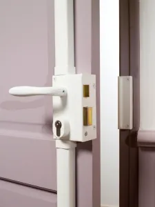 [730712] Serrure en applique 3 pênes sens gauche - BRICARD "Série 73" - Finition Blanche - A2P*